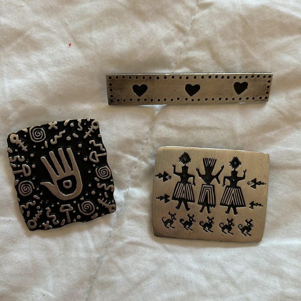 Silver pins with creative design